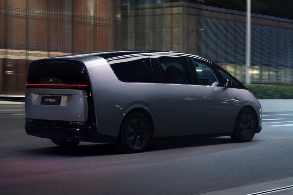 Li Auto Mega