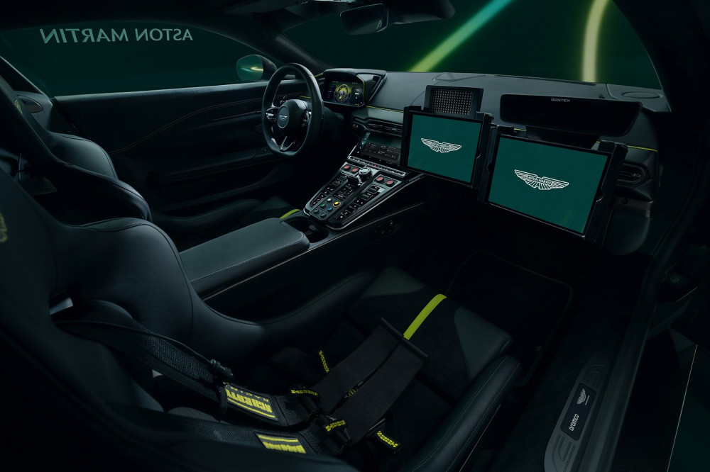 Aston Martin Vantage