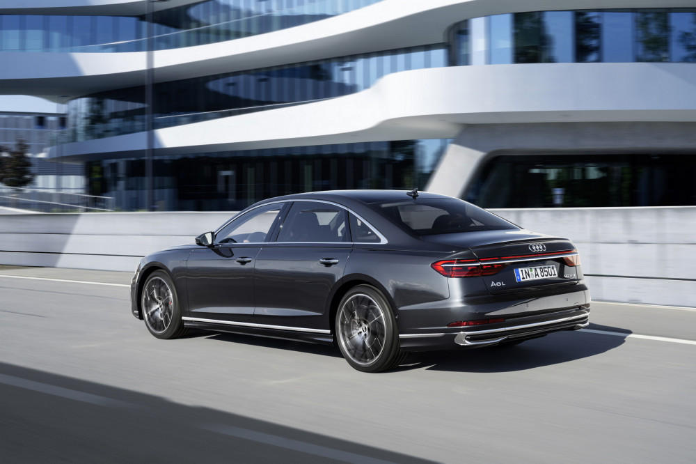 2022 Audi A8