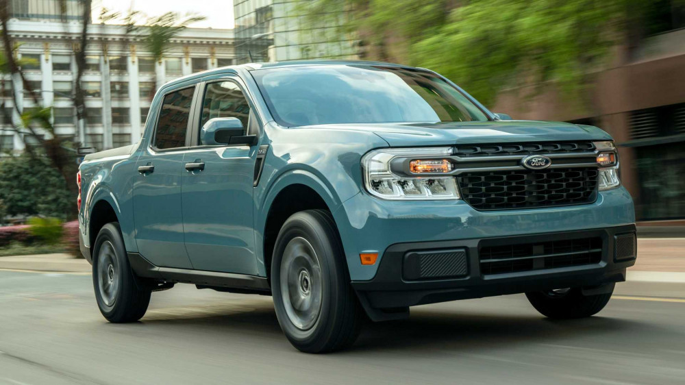 2022 Ford Maverick Front