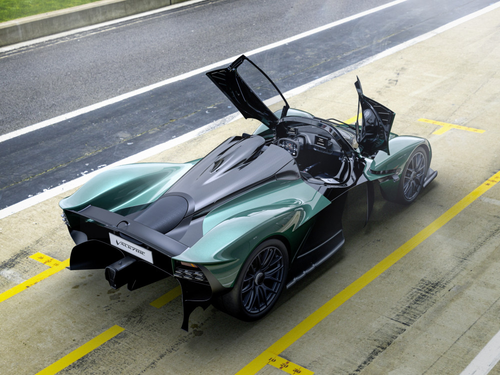 Aston Martin Valkyrie V12 Spider, 2022 Valkyrie Spider 