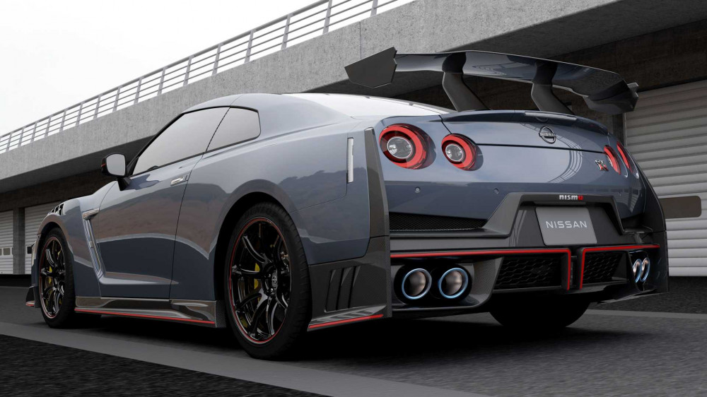 2024 Nissan GT-R 