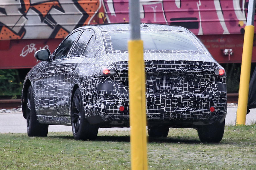 BMW 5 series 2023 spy photos