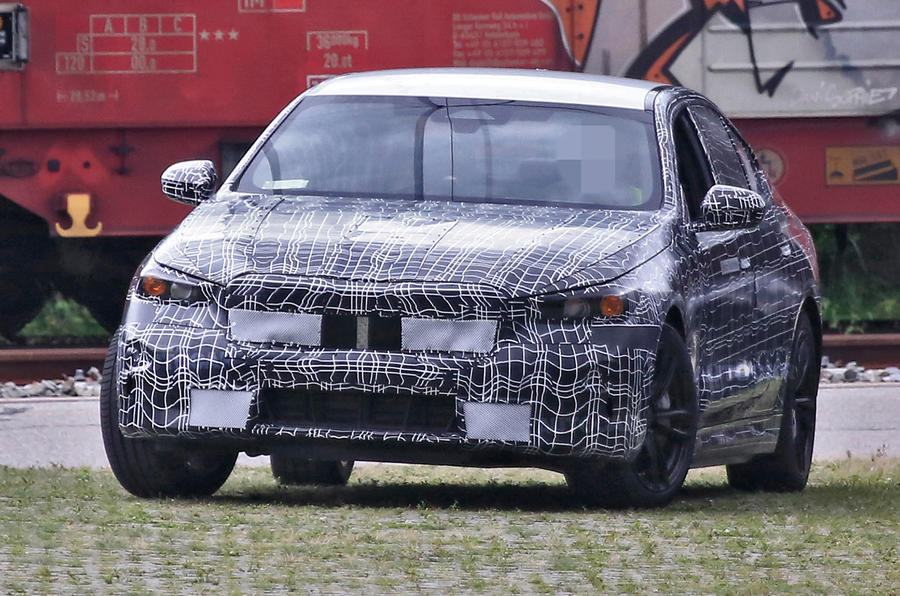 BMW 5 series 2023 spy photos