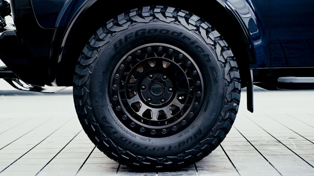 Alpha Motor Corporation Wolf EV truck