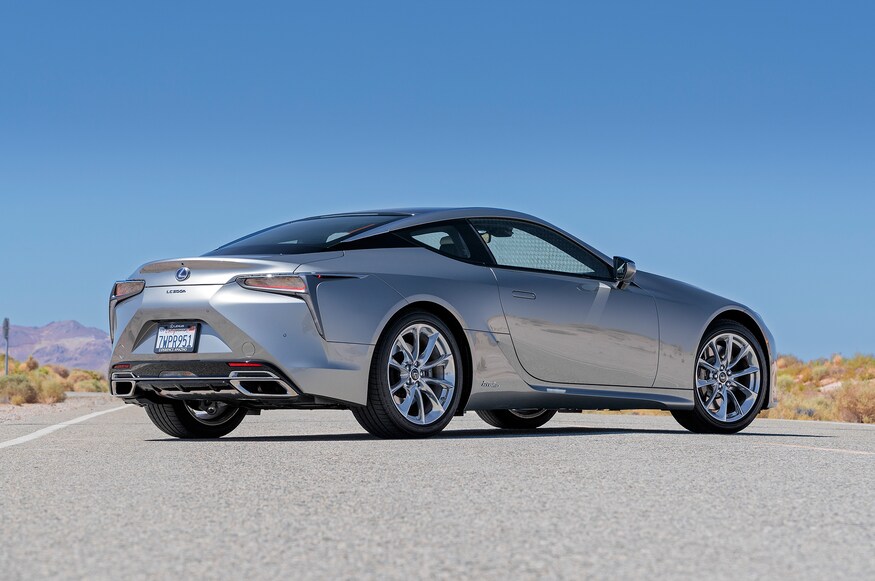 Lexus awes again, this time with a hot convertible!