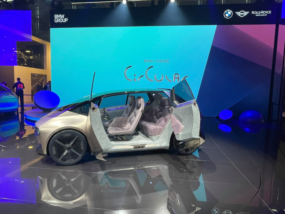 BMW i Vision Circular recyclable concept