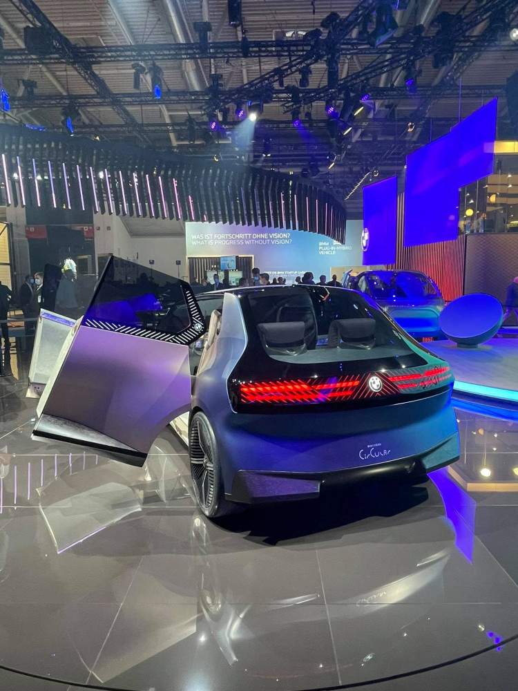 BMW i Vision Circular recyclable concept