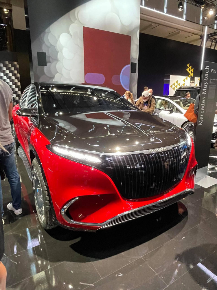 EQS SUV Concept Mercedes Maybach