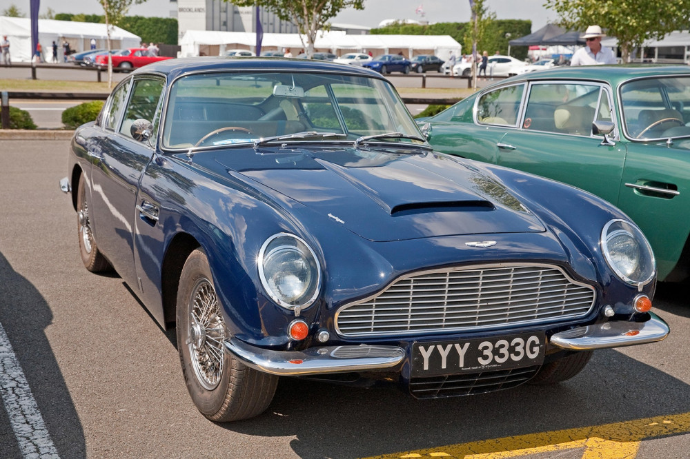 Mick Jagger – Aston Martin DB6 (1966) 
