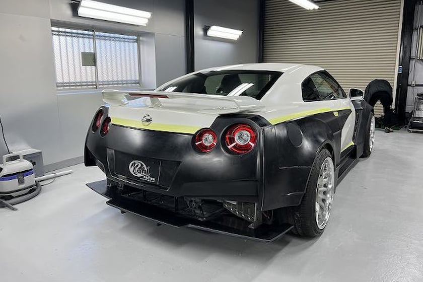 Nissan GT-R