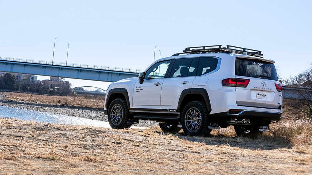 Land Cruiser Series 300