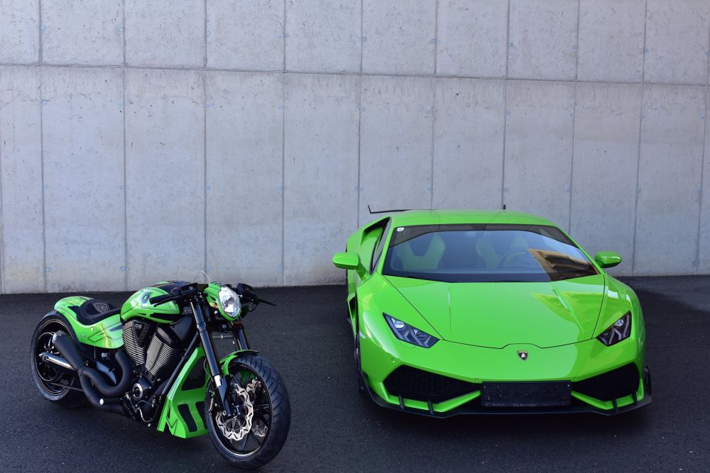 Victory Hammer “Lambo-300”