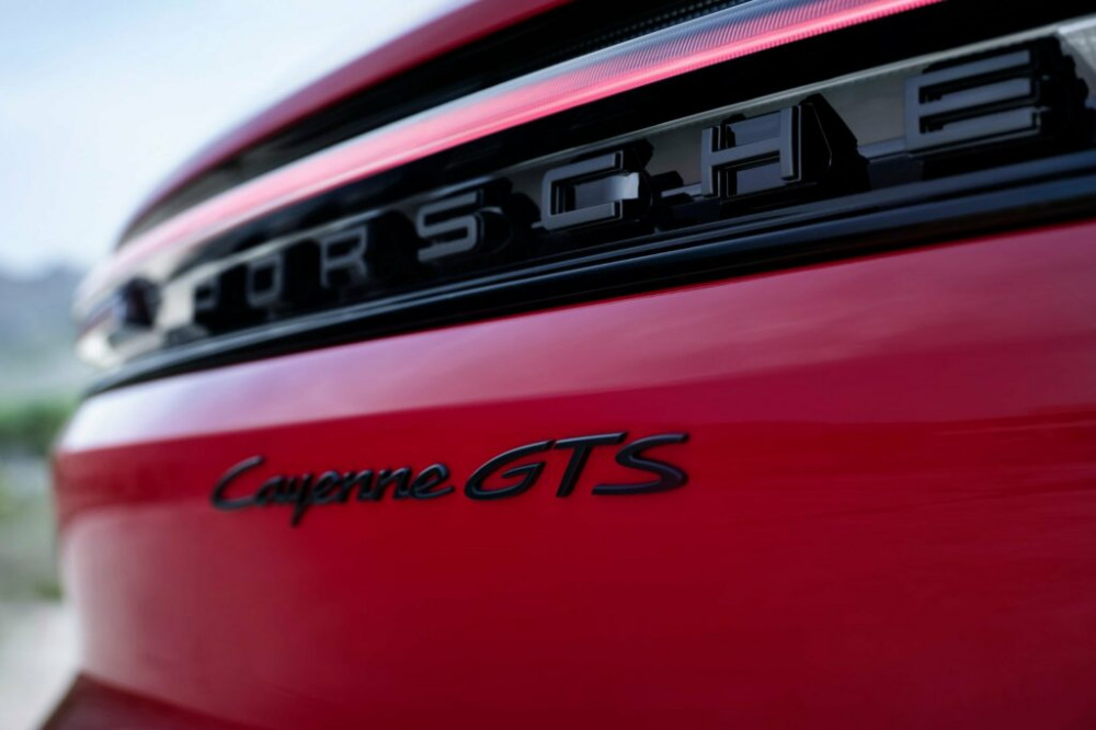 2025 Porsche Cayenne GTS
