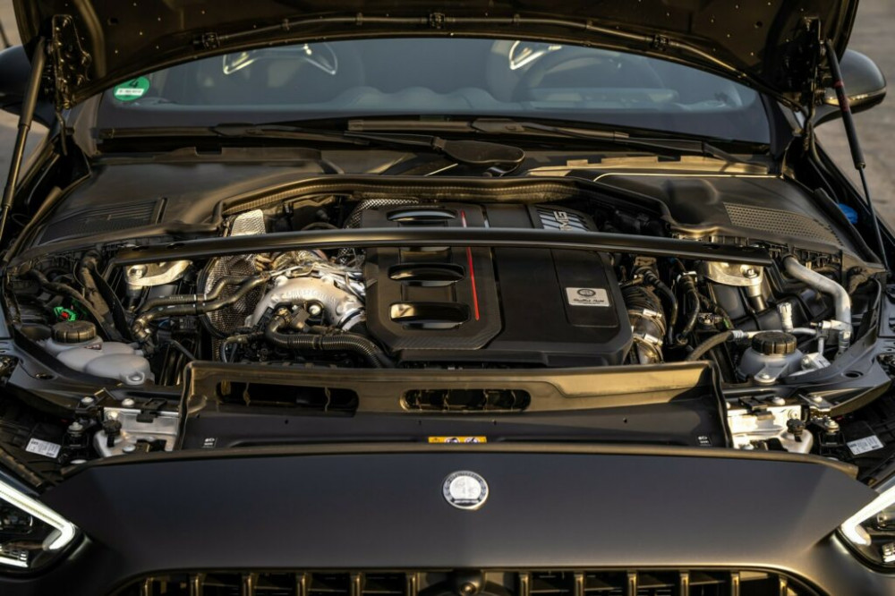 Mercedes-AMG C 63 S E Performance