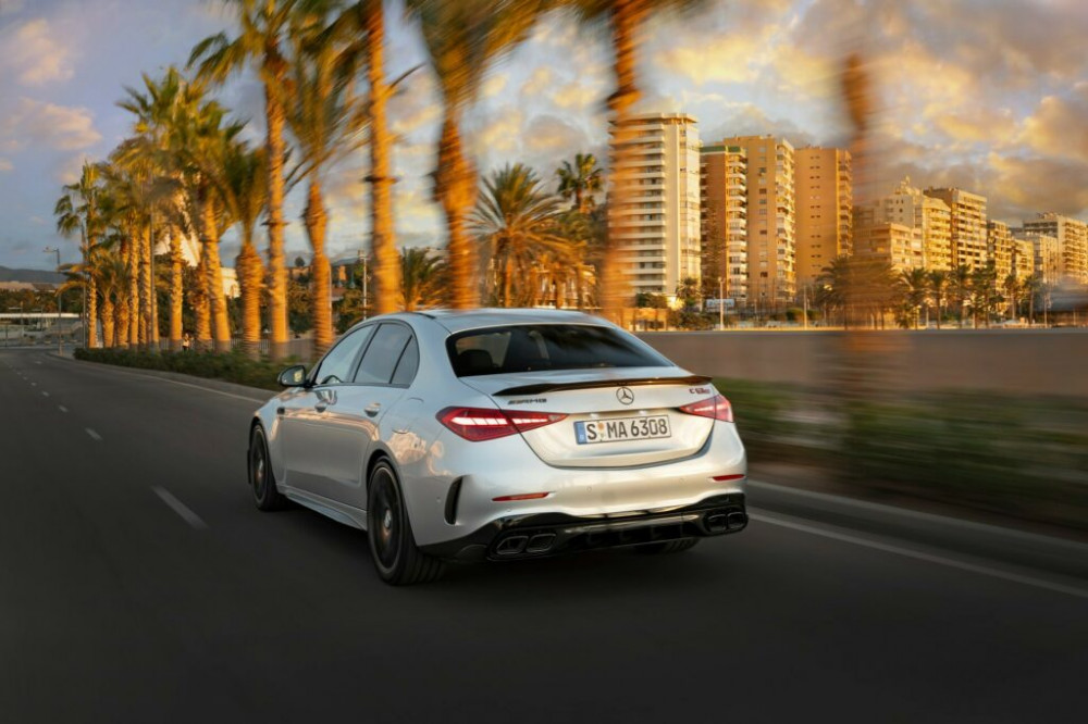 Mercedes-AMG C 63 S E Performance