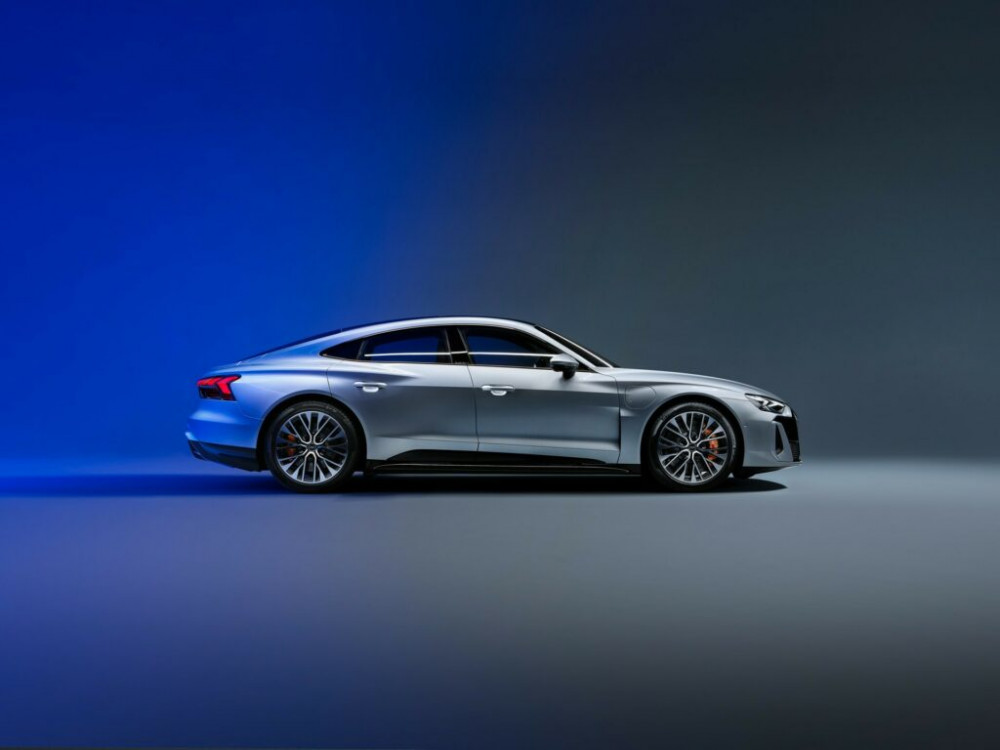 2025 Audi RS e-tron GT Performance