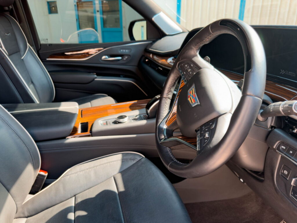 Cadillac Escalade ESV