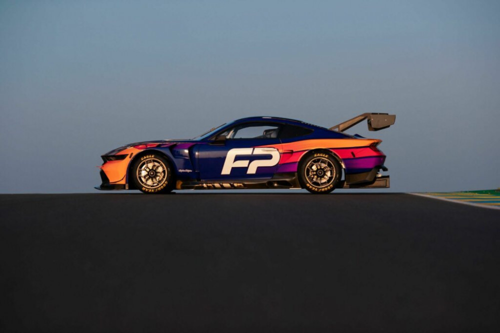 Ford Mustang GT3 Racecar