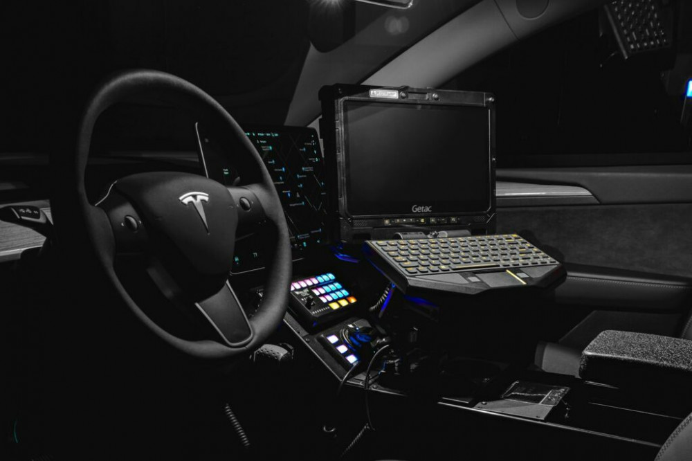 Tesla Model Y Police