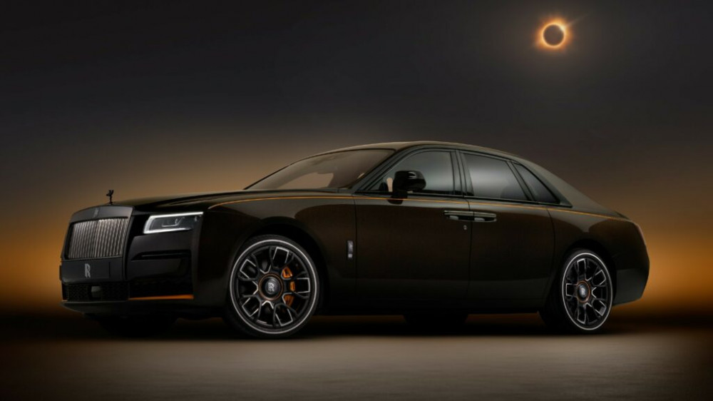 Rolls-Royce Black Badge Ghost Ekleipsis