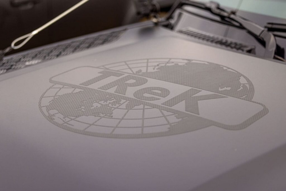 Land Rover Defender 130 TReK