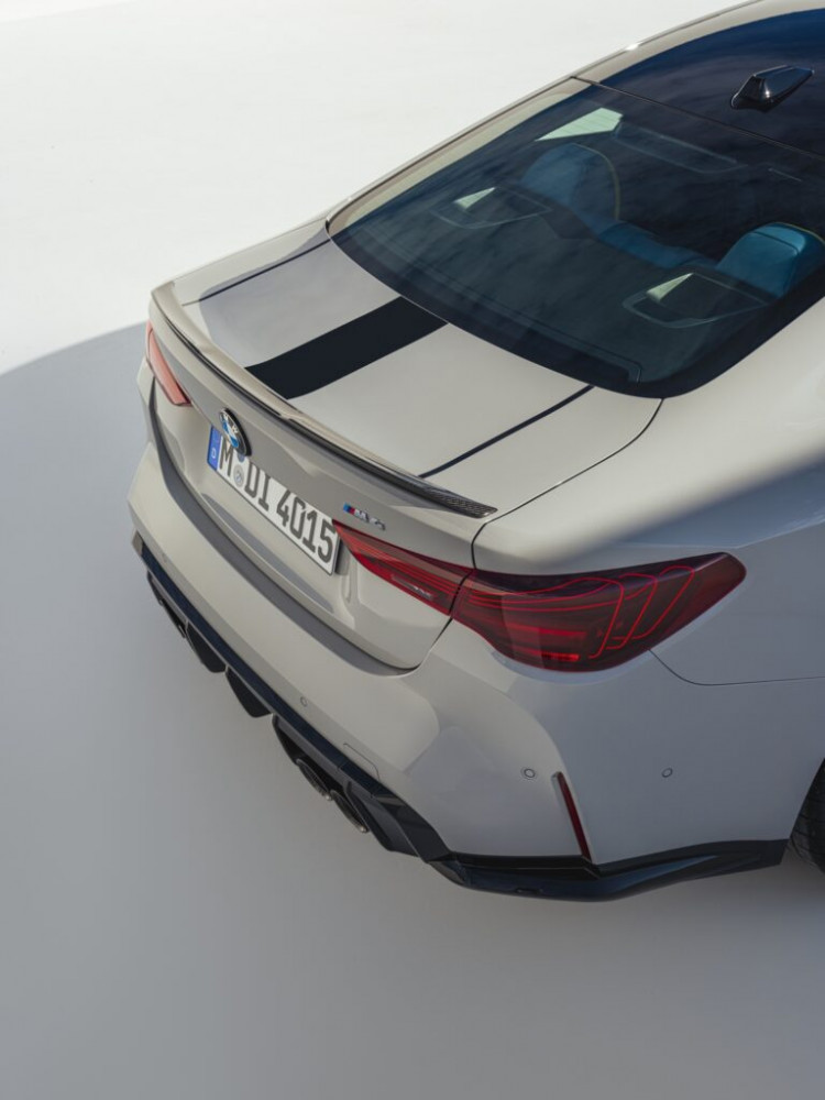 2025 BMW M4