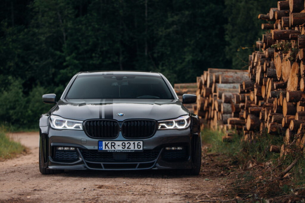 BMW G11 7-Series 