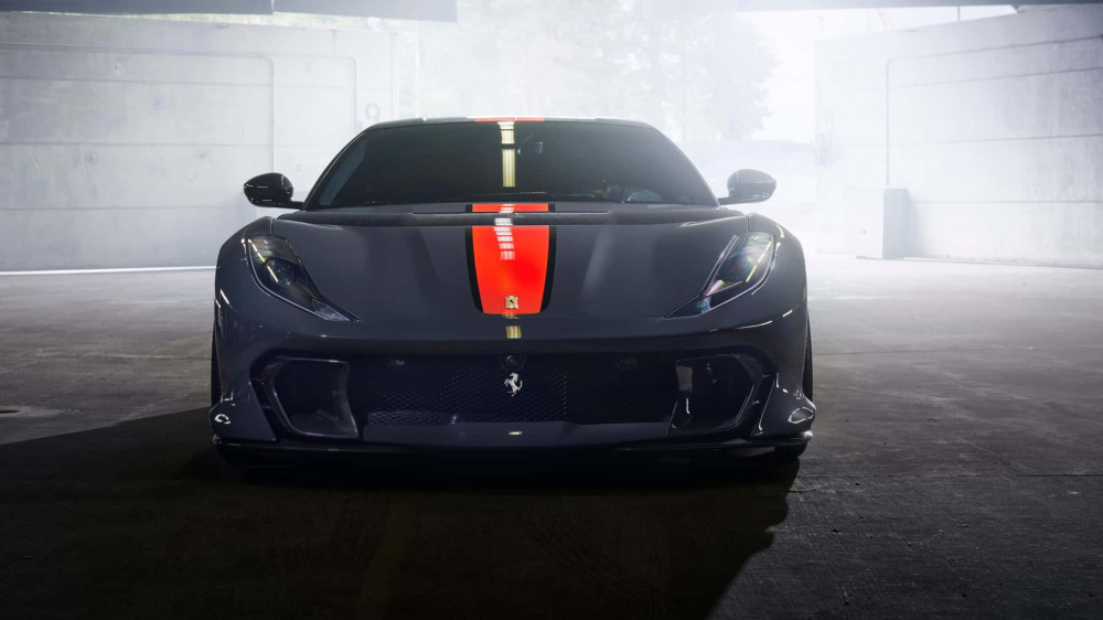 Ferrari 812 Competizione