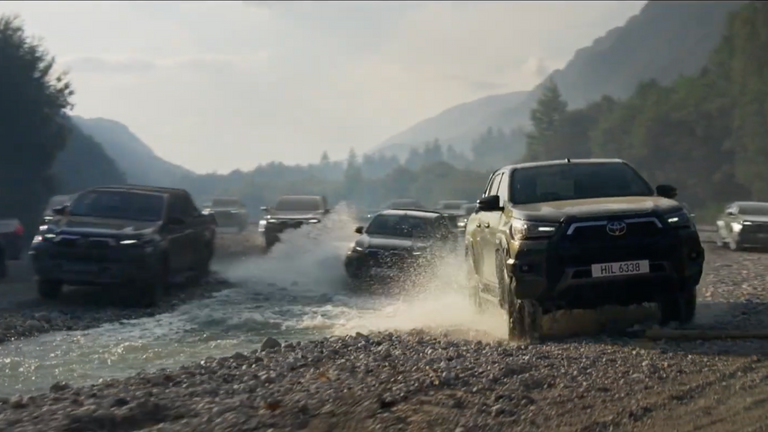 Toyota Hilux Ad