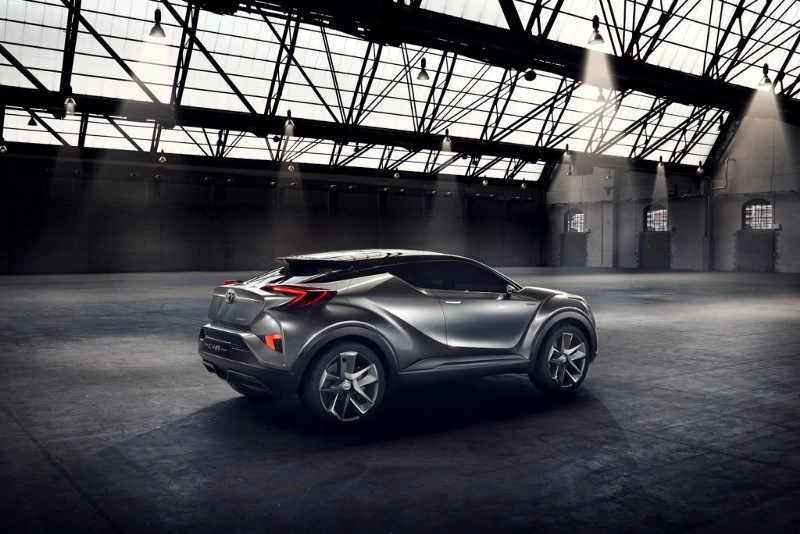 Toyota-C-HR-Concept-4