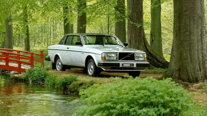 Volvo 262C