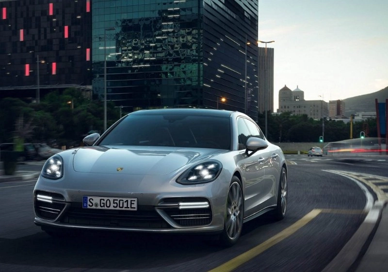 Porsche Cayenne Turbo S E