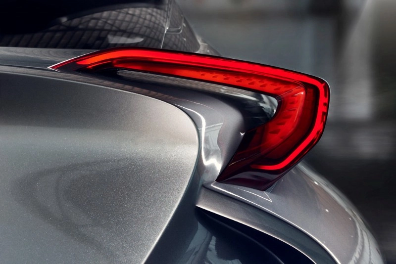 Toyota-C-HR-Concept-9