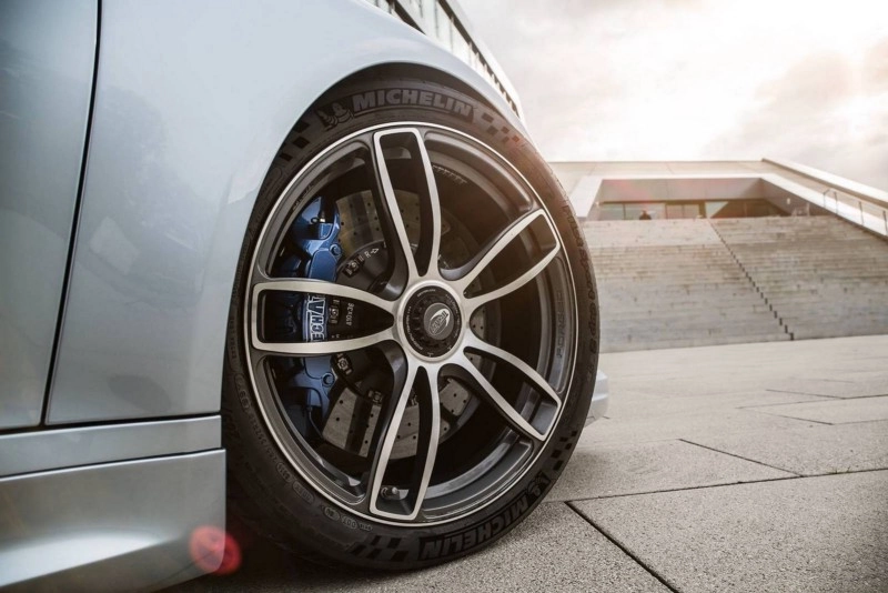 Porsche-911-by-Techart-7