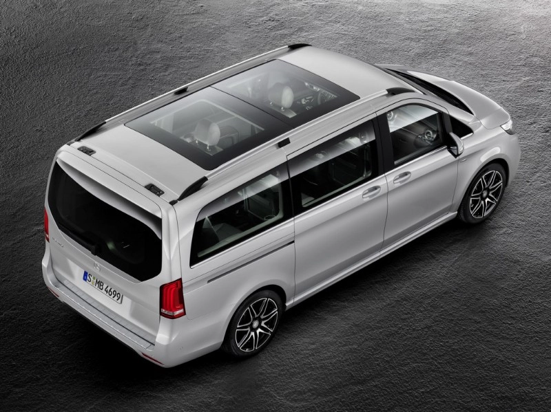 V-Klasse – V 250 d, Exterieur, brilliantsilber metallic, AMG Line; Panorama-DachV-Class – V 250 d, Exterior, brilliant silver metallic, AMG Line; panoramic roof