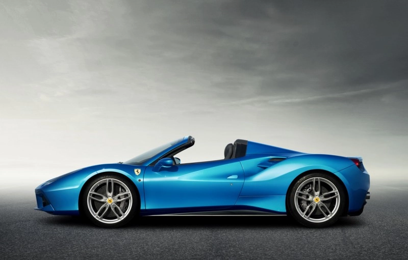 2015-Ferrari488Spider-03