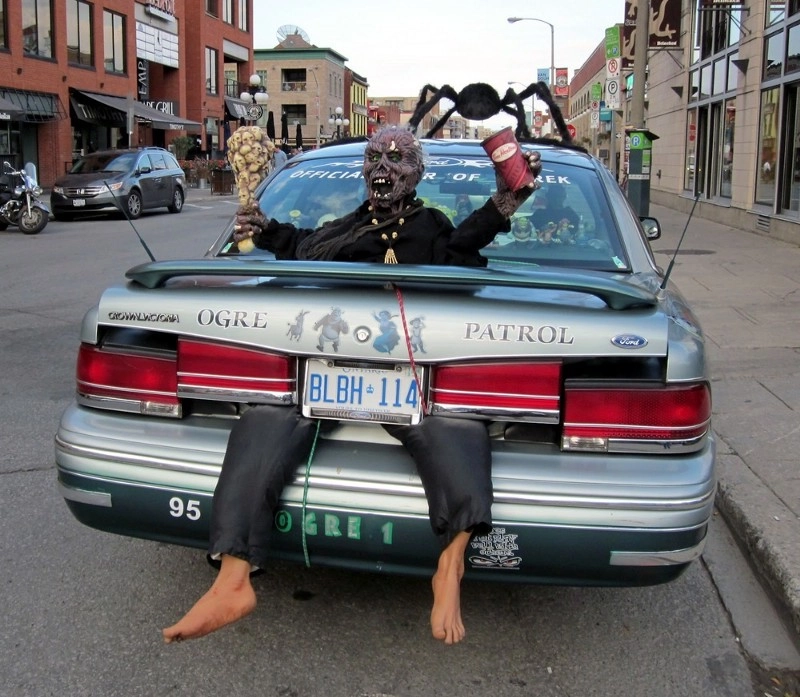 halloween-car-10