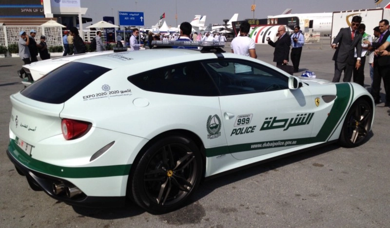 Ferrari-FF-Dubai-Police-3