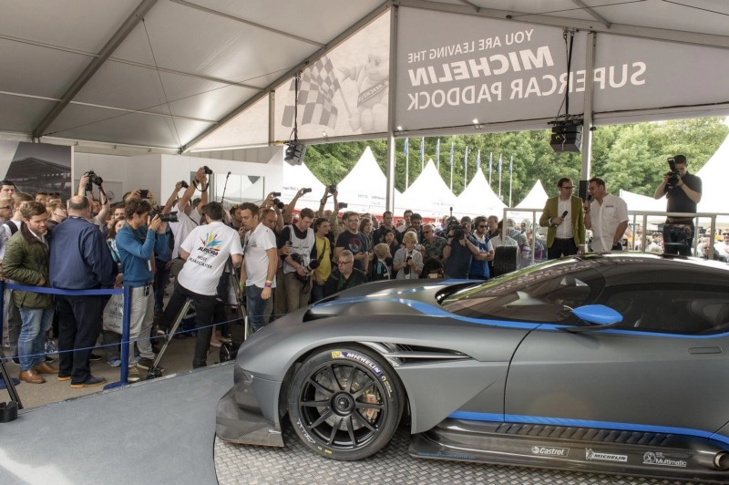 Aston-Martin-Vulcan-5