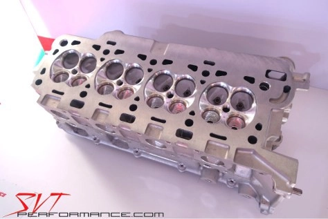 Shelby-GT350-Engine-3