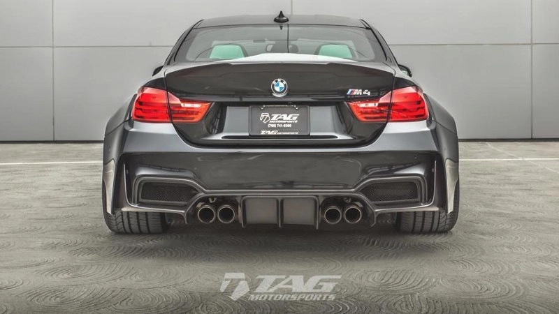 bmw_m4_tag_1