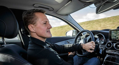 Schumacher at the wheel of the new Mercedes-Benz C-Class - Photo