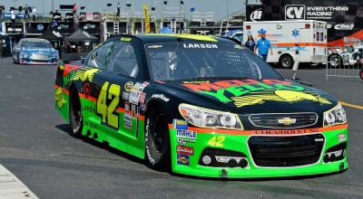 NASCAR Retro on labor day at the Darlington Raceway with the running of the Southern 500. - Photo