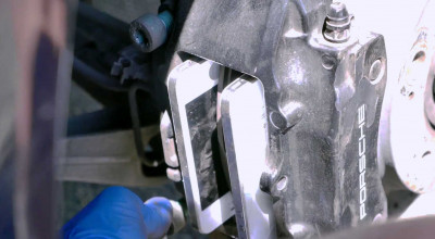 Find out if you can use an iPhone on disc brake pads !? (VIDEO) - Photo