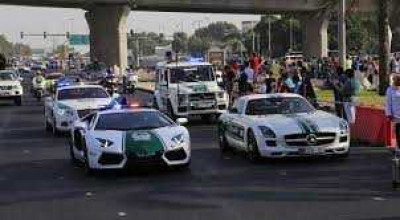 Dubai Police parades its fleet of supercars! - Photo