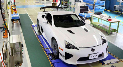 Last copy of Lexus LFA left the assembly line - Photo