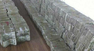 A Chinese woman bought a BMW 730L with 100,000 banknotes of 1 Yen - Photo