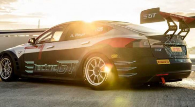 Tesla Model S is attending a Drift Championship (VIDEO) - Photo