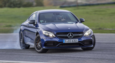 Can you imagine what would look like a C-Class coupe with four doors? Watch! - Photo